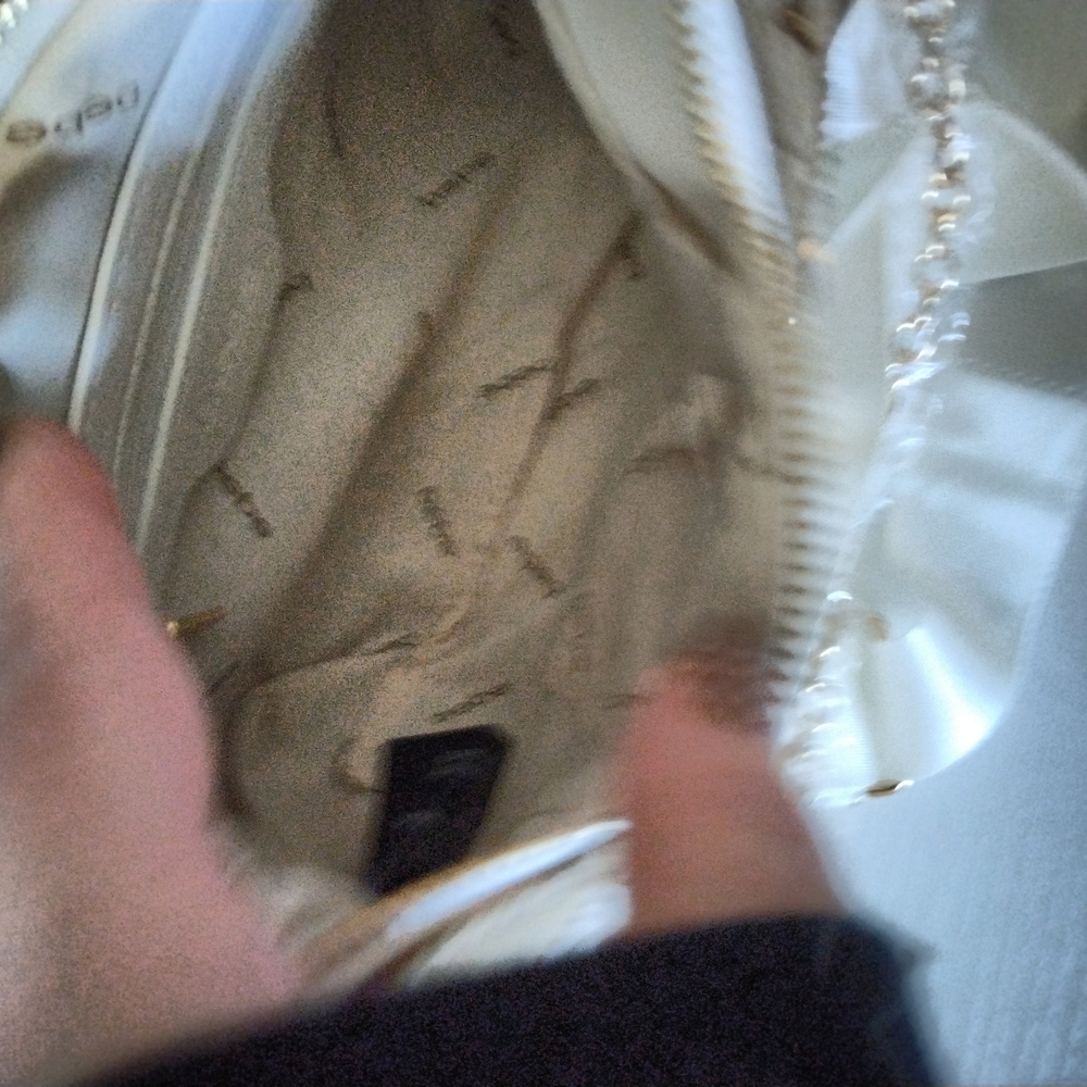 NWT BEBE Shoulder Bag. - Picture 5 of 9